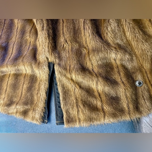 Denim&Co Black Teddy Coat with Brown Faux Fur Trim - Picture 11 of 11